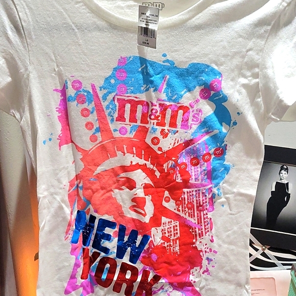 M&M tshirt - Picture 2 of 2